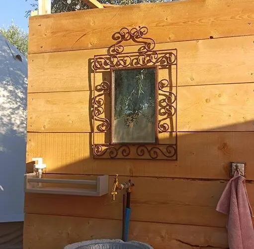 Meltheane Luxe tent *